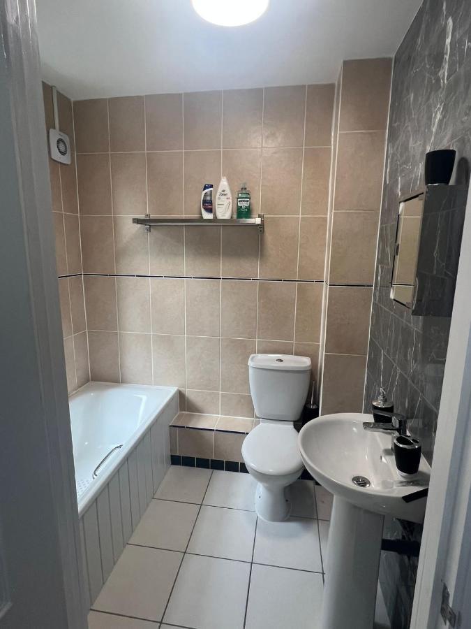 Nikoda Lodge Джилингам Екстериор снимка